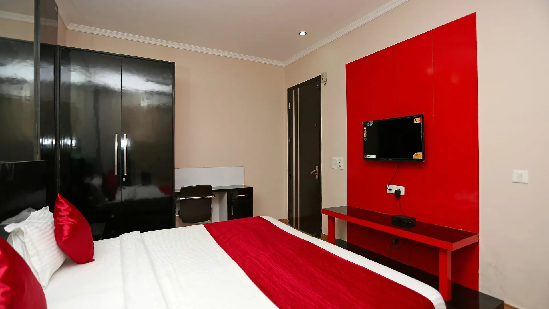 ***  Oyo 9012 Hotel Dream View Gurgáon Indie